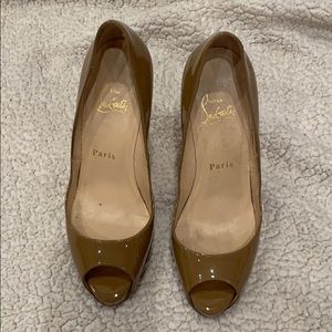 Christian Louboutin Very Prive 120 patent calf